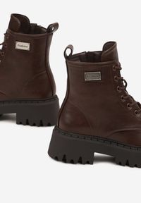 Born2be - Brązowe Klasyczne Botki Workery z Aplikacją przy Cholewce Alerhia. Okazja: na co dzień. Kolor: brązowy. Materiał: jeans, skóra. Szerokość cholewki: normalna. Wzór: aplikacja. Styl: klasyczny #4