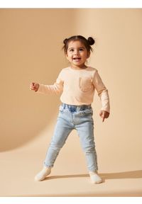 Sinsay - Jeansy z regulowanym pasem - niebieski. Kolor: niebieski. Materiał: jeans #1