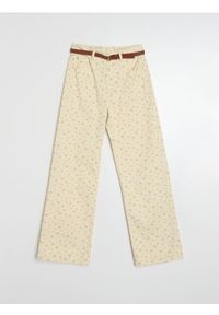 Sinsay - Jeansy wide leg z paskiem - kremowy. Kolor: kremowy #1