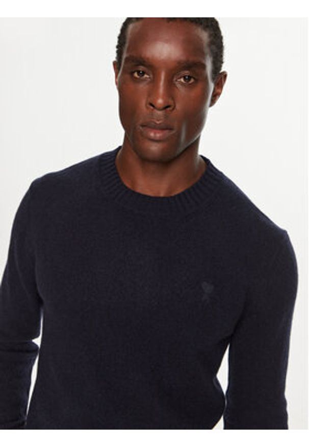AMI PARIS - AMI Paris Sweter HKS057.005 Granatowy Regular Fit. Kolor: niebieski. Materiał: kaszmir