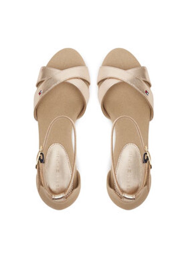 TOMMY HILFIGER - Tommy Hilfiger Sandały Flag Metallic Mid Wedge Espad FW0FW08810 Beżowy. Kolor: beżowy. Materiał: materiał