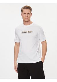 Calvin Klein T-Shirt K10K111838 Biały Regular Fit. Kolor: biały. Materiał: bawełna