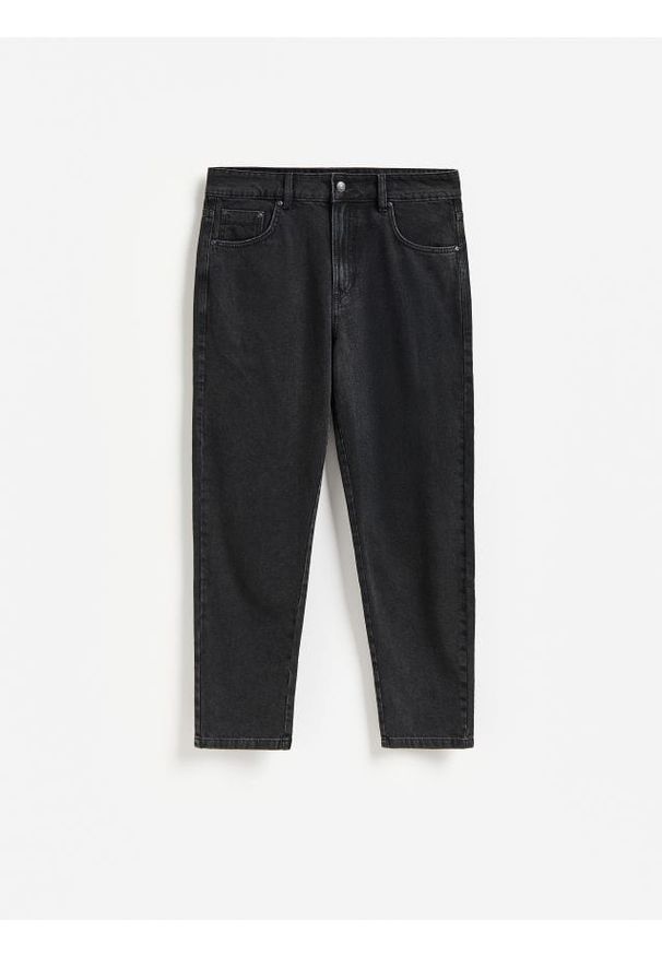 Reserved - Jeansy carrot z efektem sprania - czarny. Kolor: czarny. Materiał: jeans