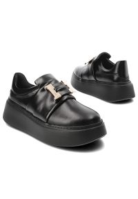 Czarne Sneakersy Armodo Stylowe Wsuwane Obuwie Damskie. Zapięcie: bez zapięcia. Kolor: czarny. Materiał: skóra. Styl: elegancki #2