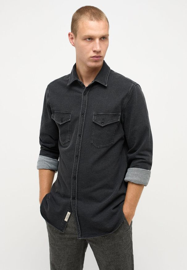 Mustang - Męska Koszula MUSTANG Clemens Knit Terry Shirt Denim Black 1014626 4000 800. Materiał: denim