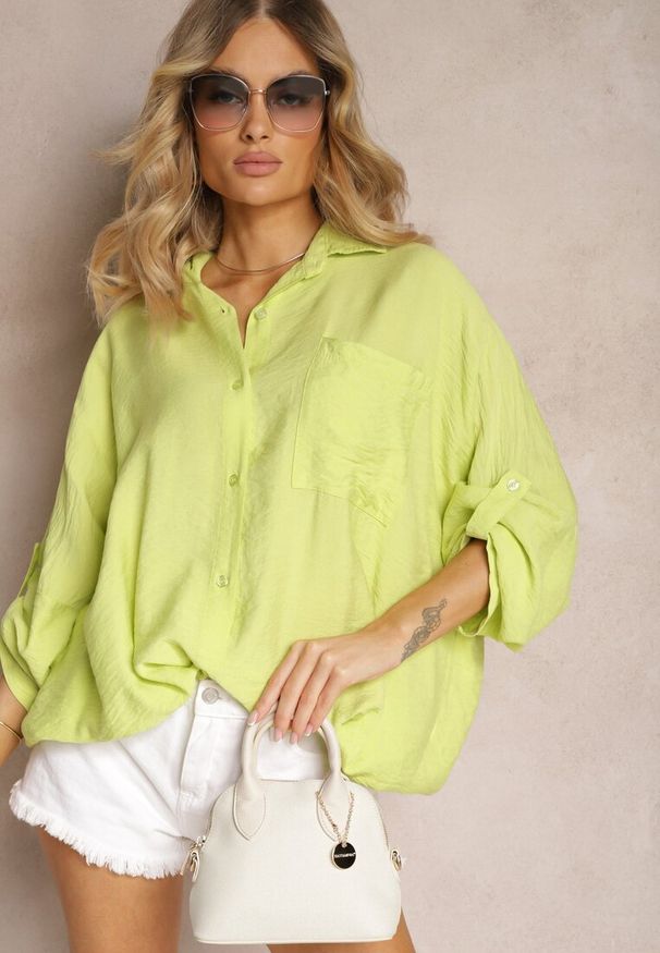 Renee - Jasnozielona Wiskozowa Koszula z Guzikami i Rękawem Długości 3/4 Herale. Typ kołnierza: dekolt w kształcie V. Kolekcja: plus size. Kolor: zielony. Materiał: wiskoza