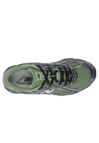 Buty dziecięce New Balance P7405DS – zielone. Kolor: zielony. Materiał: materiał, syntetyk. Szerokość cholewki: normalna. Sezon: lato. Sport: turystyka piesza #4