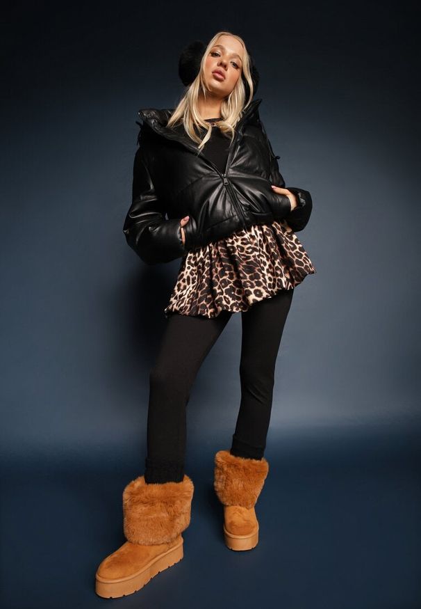 Renee - Brązowe Śniegowce na Grubej Podeszwie Ozdobione Futerkiem Naolani. Okazja: na spacer, na co dzień. Kolor: brązowy. Materiał: futro. Wzór: aplikacja. Sezon: zima. Styl: casual