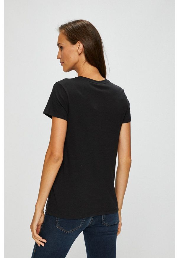 Levi's® - Levi's - Top. Okazja: na co dzień, na spotkanie biznesowe. Kolor: czarny. Materiał: dzianina. Wzór: gładki. Styl: biznesowy, casual