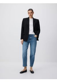 Reserved - T-shirt z domieszką jedwabiu - biały. Kolor: biały. Materiał: jedwab