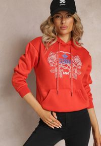Renee - Pomarańczowa Modna Bluza z Nadrukiem i Kapturem Ozdobiona Nadrukiem Arinalu. Kolor: pomarańczowy. Materiał: polar. Wzór: aplikacja, nadruk
