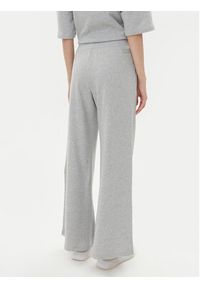 EA7 Emporio Armani Spodnie dresowe 7W000179 AF12473 O8002 Szary Wide Leg. Kolor: szary. Materiał: bawełna