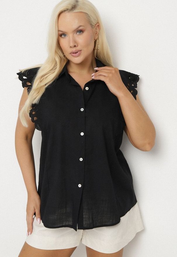 Born2be - Czarna Bawełniana Koszula z Lnem i Ażurowymi Rękawami Tolarra. Okazja: na co dzień. Kolor: czarny. Materiał: bawełna, len. Wzór: ażurowy. Sezon: wiosna, lato. Styl: casual