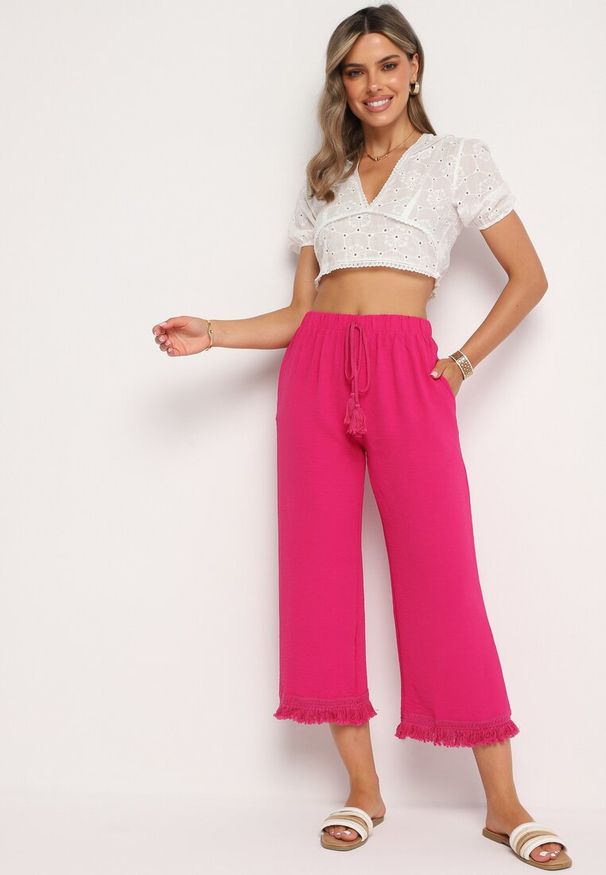 Born2be - Fuksjowe Spodnie z Szerokimi Nogawkami i Gumką w Pasie Ilifea. Kolor: różowy. Styl: elegancki, klasyczny