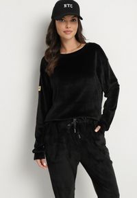 Born2be - Czarny Welurowy Komplet Dresowy Bluza i Spodnie Typu Jogger Lisilwena. Kolor: czarny. Materiał: dresówka, welur. Sport: turystyka piesza