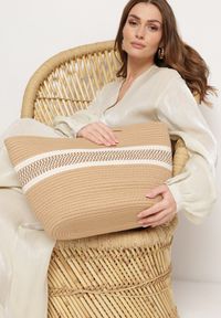 Born2be - Beżowa Torebka Trapezowa z Plecionej Bawełny z Dwoma Uchwytami Ollabia. Kolor: beżowy. Styl: casual, elegancki #3