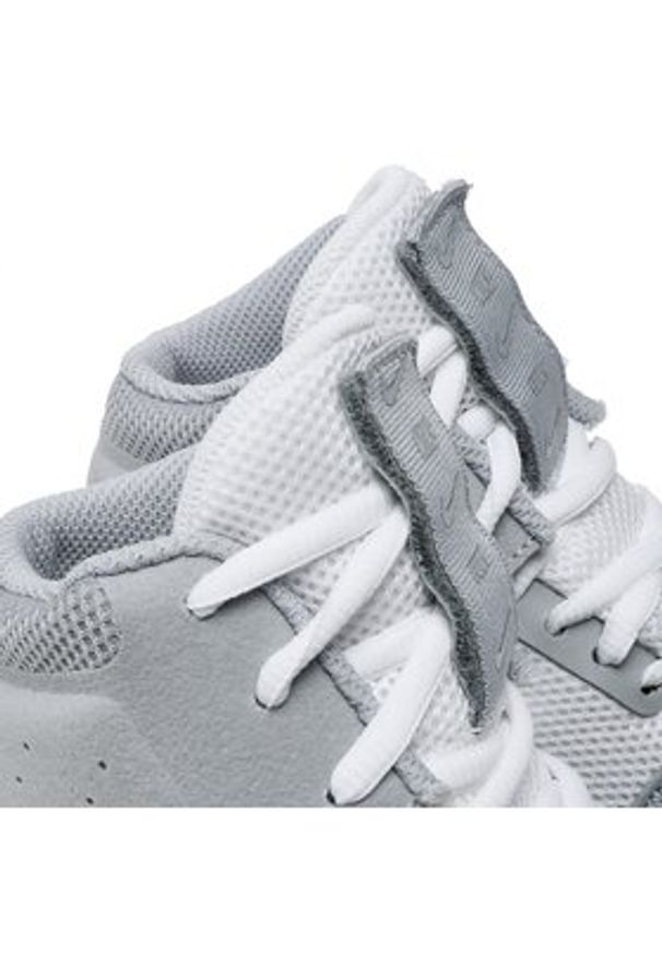 Nike Buty bokserskie Fury AO2416 101 Szary. Kolor: szary. Materiał: materiał