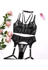 Intica - Komplet bielizny z siateczkowymi wstawkami na romantyczne chwile Veronika. Kolor: czarny. Materiał: materiał. Wzór: paski #1