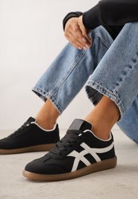 Born2be - Czarne Sneakersy na Kauczukowej Podeszwie z Geometrycznym Wzorem Sewtila. Okazja: na co dzień. Kolor: czarny. Materiał: kauczuk. Wzór: geometria #5