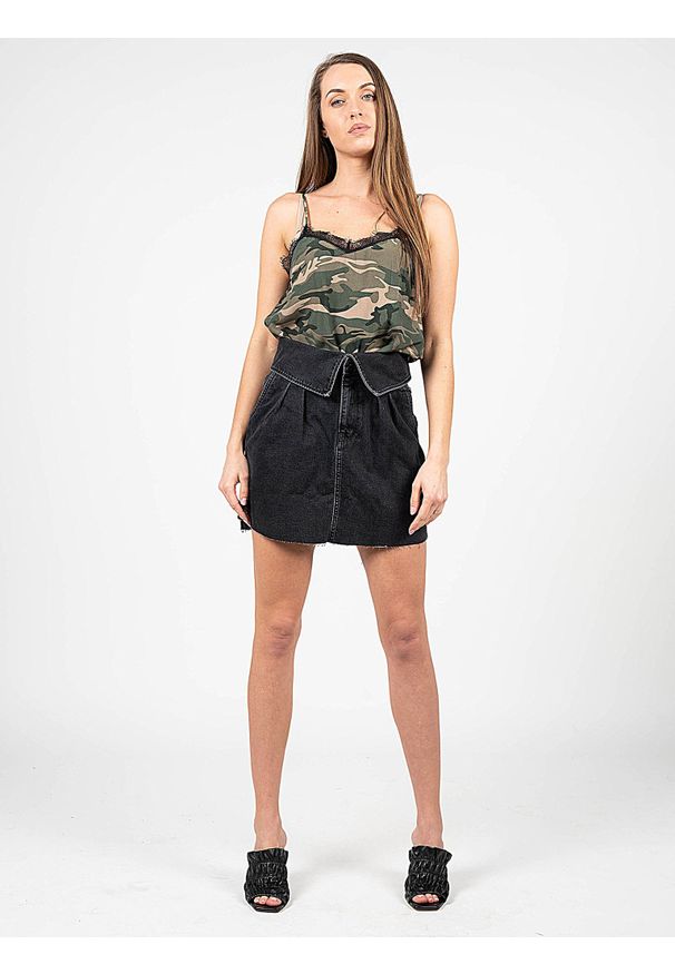 Pepe Jeans Spódnica "Kaz Reclam" | PL901009 | Kaz Reclam | Kobieta | Czarny. Kolor: czarny. Materiał: bawełna, poliester, elastan. Długość: krótkie. Wzór: aplikacja, haft