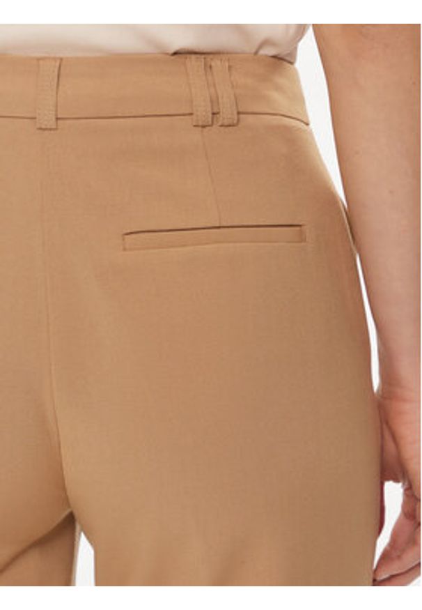 United Colors of Benetton - United Colors Of Benetton Spodnie materiałowe 4RGYDF05O Beżowy Regular Fit. Kolor: beżowy. Materiał: syntetyk