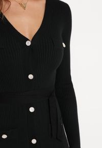 Born2be - Czarna Dzianinowa Sukienka Maxi z Wiązanym Paskiem Topania. Kolor: czarny. Materiał: dzianina. Długość: maxi #3