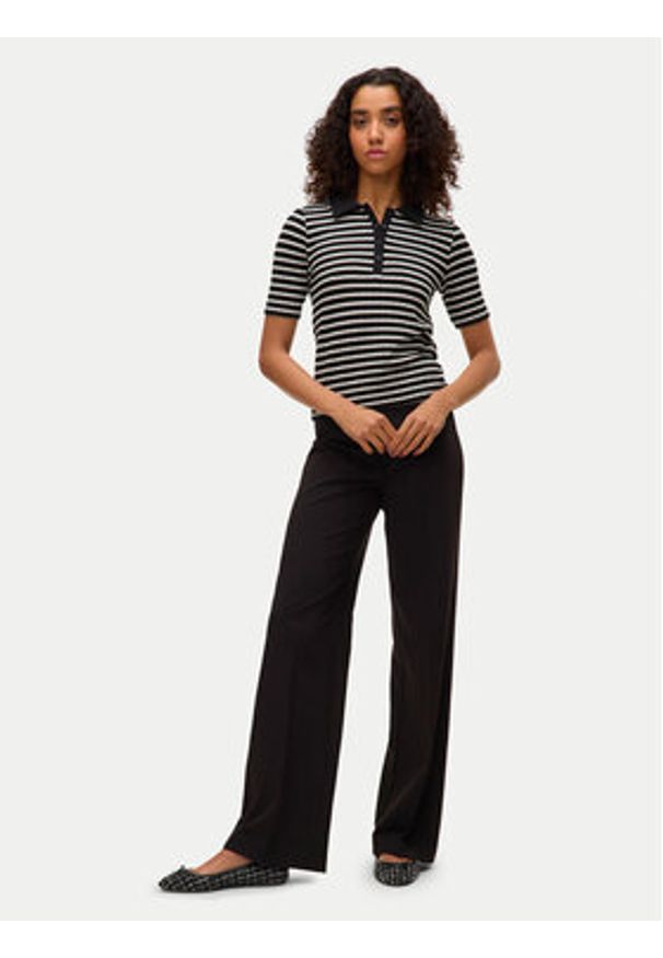 Vero Moda Spodnie materiałowe Texas 10334103 Czarny Straight Fit. Kolor: czarny. Materiał: syntetyk