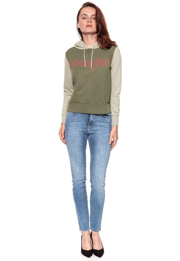 Wrangler - BLUZA WRANGLER DAMSKA KABEL HOODIE DUSTY OLIVE W6078HQ45 112130447. Typ kołnierza: kaptur