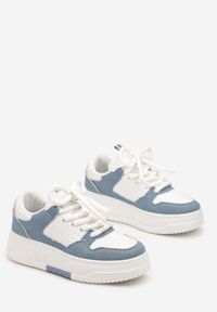 Born2be - Biało-Niebieskie Sneakersy na Platformie z Szerokimi Sznurówkami Ferinal. Wysokość cholewki: przed kostkę. Zapięcie: sznurówki. Kolor: biały. Szerokość cholewki: normalna. Obcas: na platformie #5