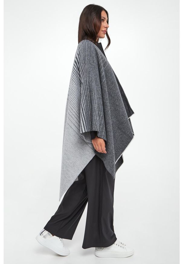 Ponczo damskie wełniane Brenta MM. Materiał: wełna