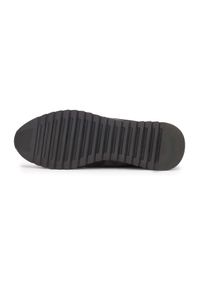 Wittchen - Męskie sneakersy skórzane wielokolorowe szaro-granatowe. Okazja: na co dzień. Nosek buta: okrągły. Kolor: wielokolorowy, szary, niebieski. Materiał: zamsz, skóra. Sezon: jesień #6