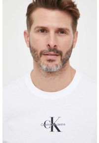 Calvin Klein Jeans t-shirt bawełniany kolor biały z nadrukiem. Kolor: biały. Materiał: bawełna. Wzór: nadruk. Styl: klasyczny #5