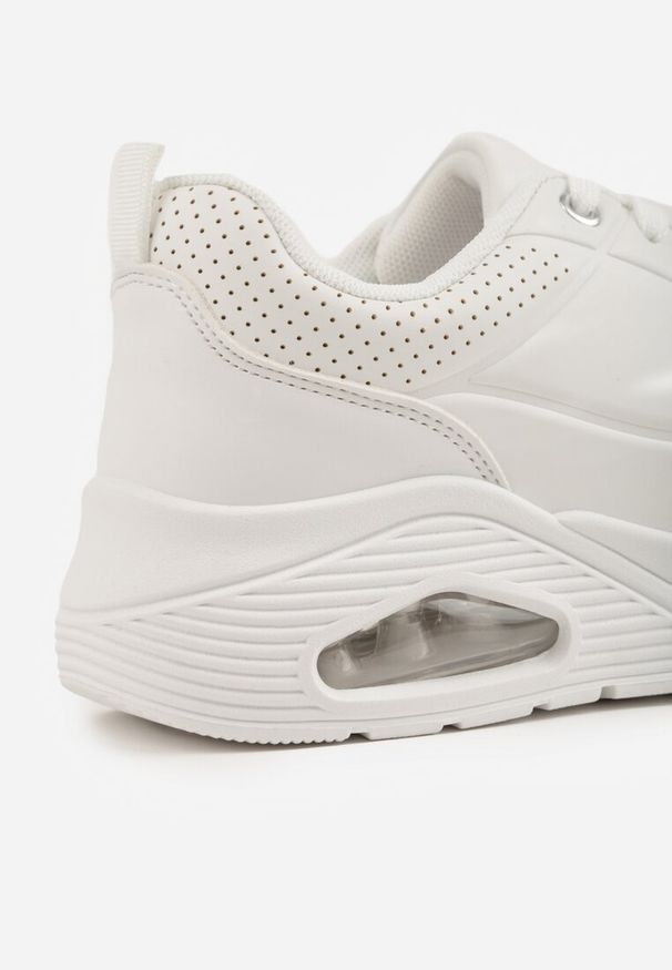 Renee - Białe Klasyczne Sneakersy z Amortyzowaną Podeszwą i Perforacją Faunama. Kolor: biały