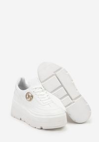 Renee - Białe Chunky Sneakersy Vices na Platformie z Okrągłym Detalem Sedvira. Okazja: na spacer. Nosek buta: okrągły. Kolor: biały. Materiał: jeans, koronka, skóra. Obcas: na platformie. Sport: turystyka piesza #7