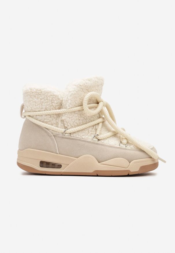 Renee - Beżowe Płaskie Śniegowce Ozdobione Futerkiem w Stylu Baranka i Sznurowaniem Alabera. Okazja: na co dzień. Kolor: beżowy. Materiał: futro. Wzór: aplikacja. Styl: casual, elegancki