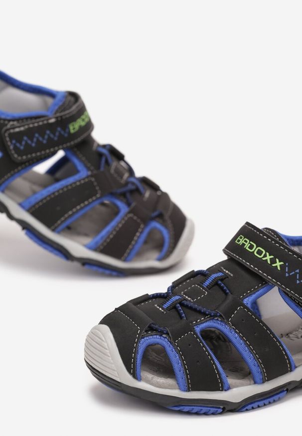 Born2be - Czarno-Niebieskie Sportowe Sandały z Wkładką ze Skóry Naturalnej i Rzepami Docia. Zapięcie: rzepy. Kolor: czarny. Materiał: skóra. Styl: sportowy