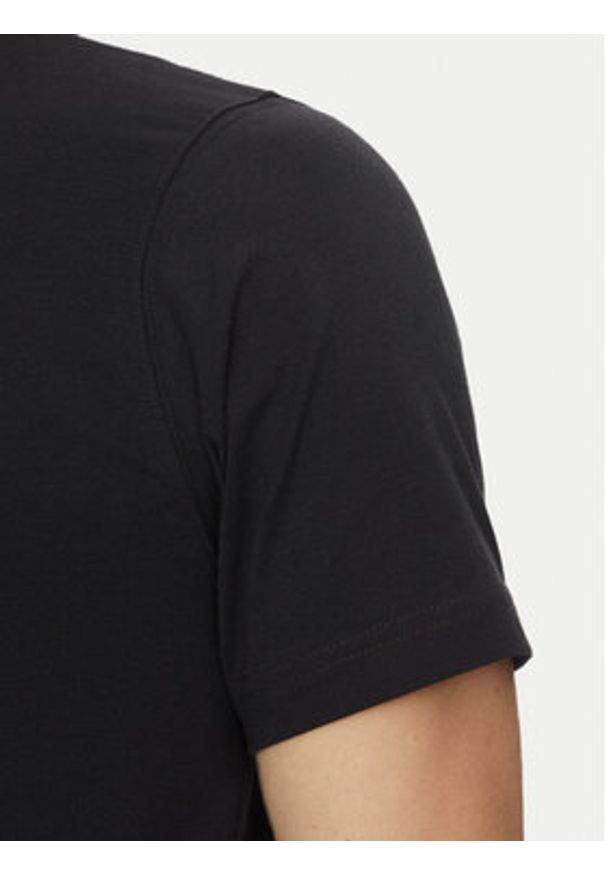 New Balance T-Shirt Essentials MT51503 Czarny Regular Fit. Kolor: czarny. Materiał: bawełna