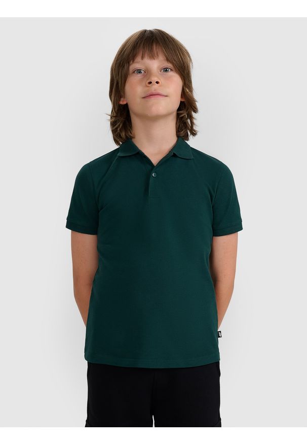 4f - 4F Koszulka polo regular chłopięca - zielona 122 (6-7 lat). Typ kołnierza: polo. Kolor: zielony. Materiał: dzianina. Wzór: ze splotem. Sezon: lato. Styl: klasyczny, sportowy