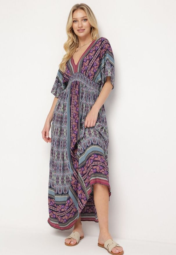 Born2be - Fioletowa Boho Sukienka z Szerokimi Rękawami z Gumką w Pasie i Wiązaniem na Plecach Piomina. Typ kołnierza: choker, dekolt w kształcie V. Kolor: fioletowy. Wzór: aplikacja. Styl: boho