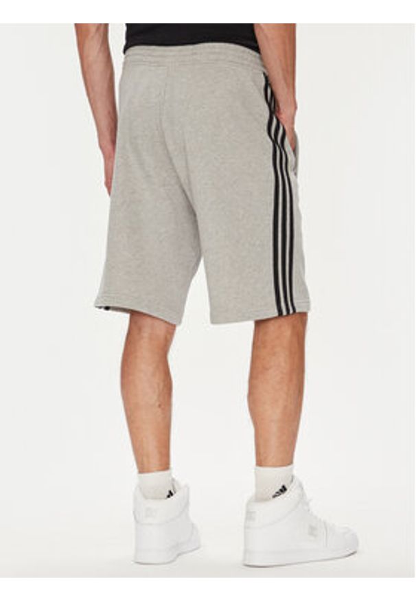 Adidas - adidas Szorty sportowe adicolor 3-Stripes JY1381 Szary Regular Fit. Kolor: szary. Materiał: bawełna. Styl: sportowy