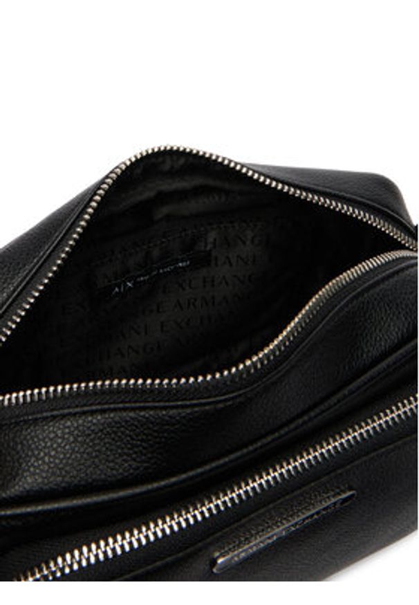 Armani Exchange Saszetka XM000847 AF12134 UC001 Czarny. Kolor: czarny. Materiał: skóra