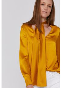 Pennyblack Bluzka damska kolor żółty gładka. Okazja: na co dzień. Kolor: żółty. Materiał: tkanina. Długość rękawa: długi rękaw. Długość: długie. Wzór: gładki. Styl: casual #3