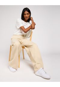 Lee - LEE CHINO RELAXED DAMSKIE SPODNIE MATERIAŁOWE MATERIAŁ GREIGE 112349015 L34M016112. Materiał: materiał #2