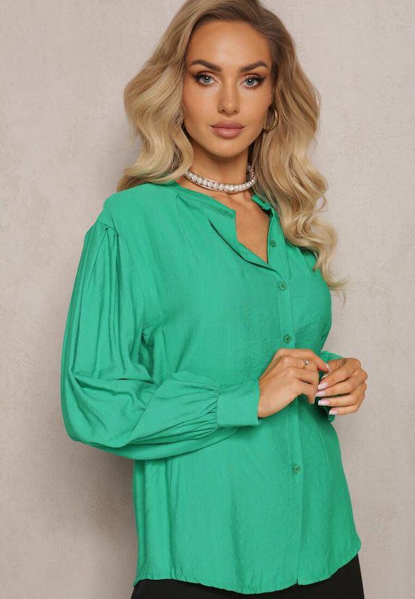 Renee - Zielona Koszula Zapinana z Plisowanym Rękawem Marela. Kolor: zielony