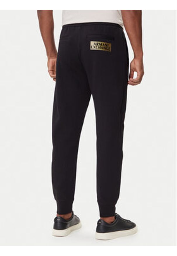 Armani Exchange Spodnie dresowe XM001886 AF10818 MC237 Czarny Slim Fit. Kolor: czarny. Materiał: bawełna