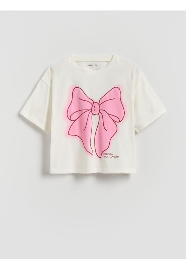 Reserved - Luźny t-shirt z nadrukiem - złamana biel. Materiał: bawełna. Długość: krótkie. Wzór: nadruk