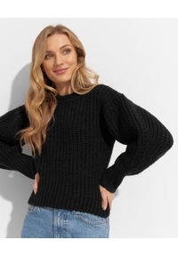 JOANNA MUZYK - Czarny sweter z luźnymi rękawami Karina. Kolor: czarny