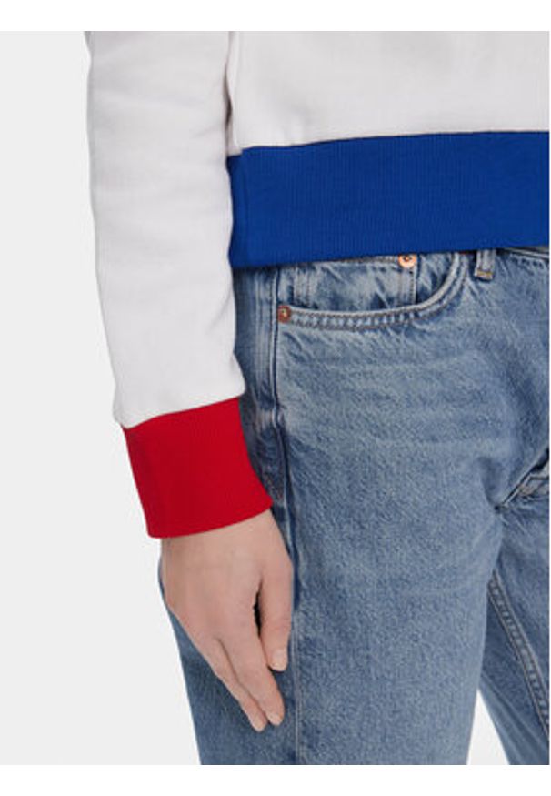 United Colors of Benetton - United Colors Of Benetton Bluza 3J68D1069 Biały Regular Fit. Kolor: biały. Materiał: bawełna