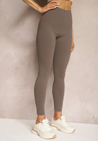 Renee - Brązowe Legginsy High Waist z Gumką w Talii Ovolia. Okazja: na co dzień. Stan: podwyższony. Kolor: brązowy. Materiał: dzianina. Długość: krótkie. Styl: elegancki, casual