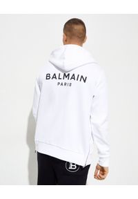 Balmain - BALMAIN - Rozpinana bluza z nadrukiem logo. Kolor: biały. Materiał: bawełna. Długość rękawa: długi rękaw. Długość: długie. Wzór: nadruk